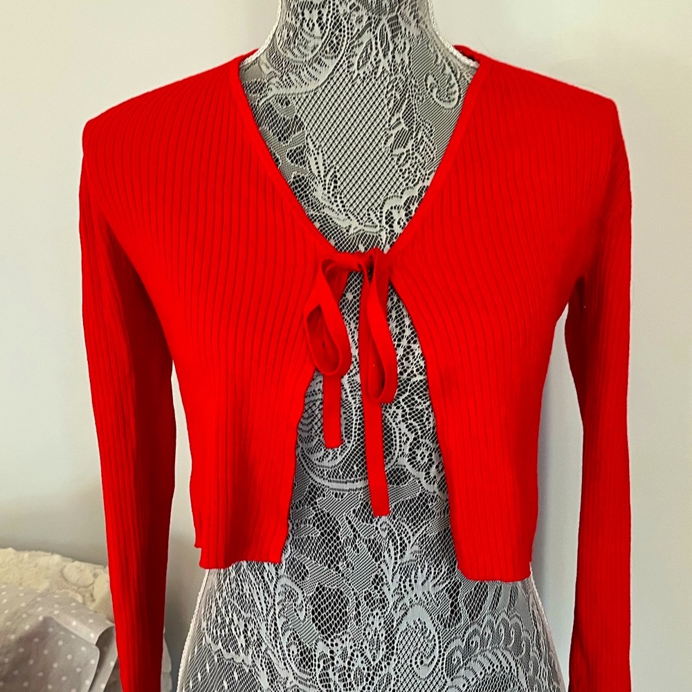 Garage ribbed tie top
